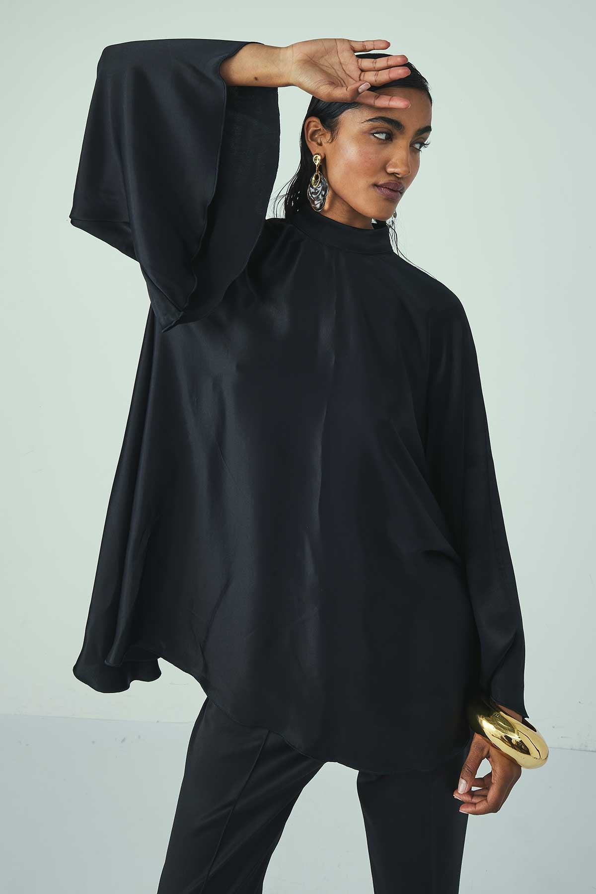 TOP DRESS NO.553 IN BLACK CADY