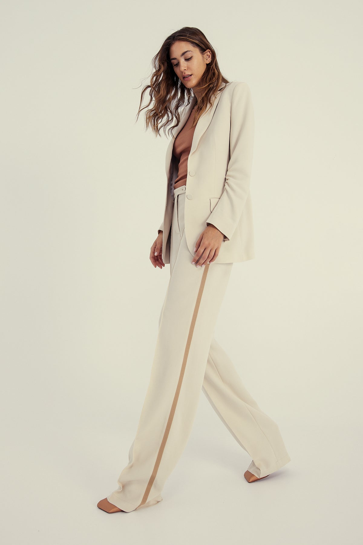 TAILORED TROUSERS B070